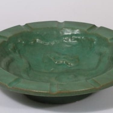 Kupittaan savi Keinumorsian tuhka-astia, vihreä, suunnittelija Väinö Aaltonen, suuri