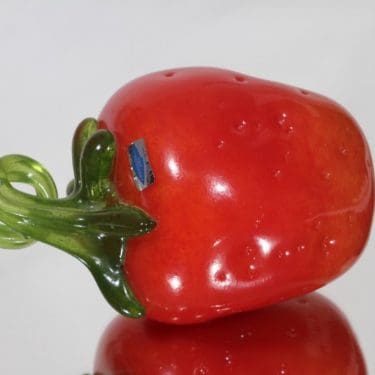 Nuutajärvi Mansikka taide-esine, signeerattu, suunnittelija Oiva Toikka, signeerattu, signeerattu