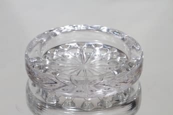 Riihimäen lasi Lumitähti tuhka-astia, sininen, suunnittelija Nanny Still, massiivinen