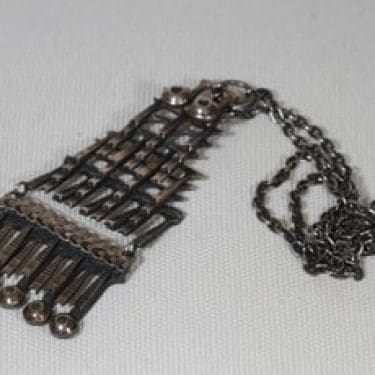 Turun Hopea kaulakoru, hopea, suunnittelija Pentti Sarpaneva, suuri