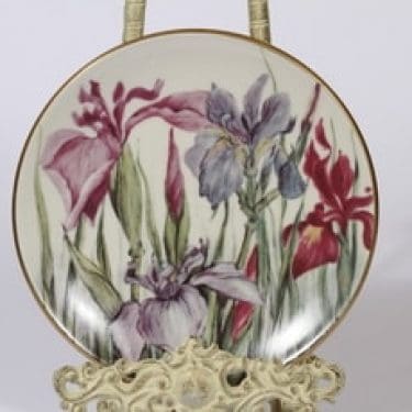 Arabia Romanttinen puutarha koristelautanen, Iris, suunnittelija Riikka Hautamäki, Iris, serikuva, Iris