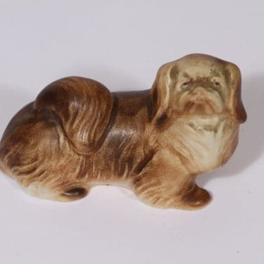 Arabia eläinfiguuri, koira, suunnittelija Lea von Mickwitz, koira