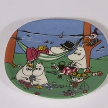 Arabia Muumi koristelautanen, Perheidylli, suunnittelija Tove Slotte, Perheidylli, pieni, Perheidylli