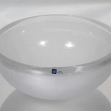 Nuutajärvi Lumikuru kulho, kirkas, suunnittelija Kerttu Nurminen,