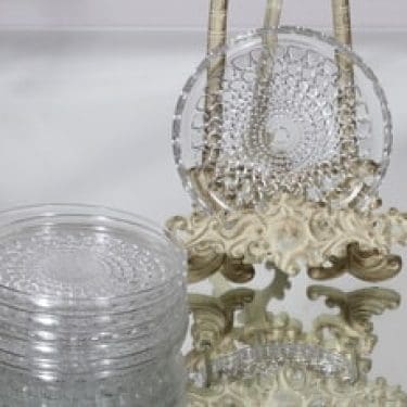 Riihimäen lasi Merja lautaset, kirkas, 7 kpl, suunnittelija Tamara Aladin,