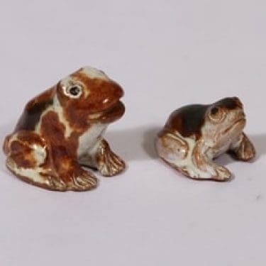 figuurit, sammakko, 2 kpl, suunnittelija Svante Turunen, sammakko