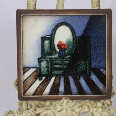 Arabia seinälaatta, Piironki, suunnittelija Heljä Liukko-Sundström, Piironki, pieni, serikuva