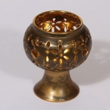 Savitorppa kynttilälyhty, signeerattu, suunnittelija Garizim Hansen, signeerattu, käsindreijattu, kullattu