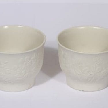 Arabia Suvi kukkaruukut, valkoinen, 2 kpl, suunnittelija Gunvor Olin-Grönqvist, mattalasite