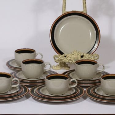 Arabia Reimari kahvikupit ja lautaset, 6 kpl, suunnittelija Inkeri Leivo, raitakoriste
