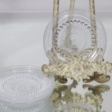 Nuutajärvi Kastehelmi lautaset, kirkas, 4 kpl, suunnittelija Oiva Toikka, pieni, kirkas