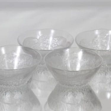 Nuutajärvi Pioni annoskulhot, kirkas, 4 kpl, suunnittelija Oiva Toikka,