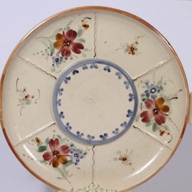 Kupittaan savi 345 vati, kukka-aihe, suunnittelija , kukka-aihe, signeerattu, suuri