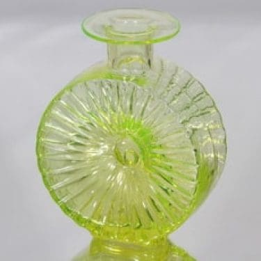 Riihimäen lasi Aurinkopullo koristepullo, koko 2/4, suunnittelija Helena Tynell, koko 2/4, pieni