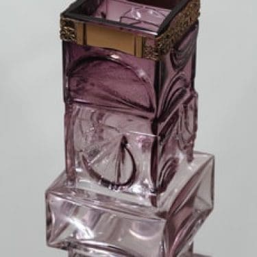 Turun Hopea 1012/S maljakko, lila|kirkas, suunnittelija Pentti Sarpaneva, pronssivanne