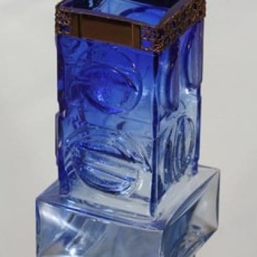 Turun Hopea 1012/S maljakko, sininen|kirkas, suunnittelija Pentti Sarpaneva, pronssivanne