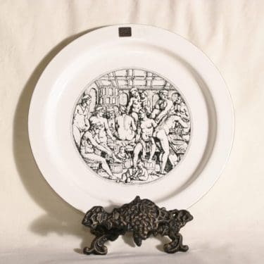 Arabia koristelautanen, suunnittelija , emali