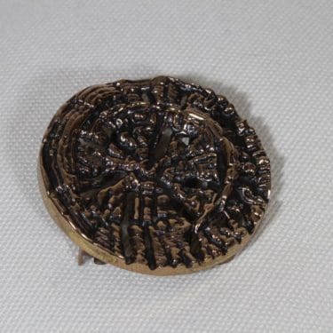 Turun hopea 7214 vyönsolki, Auringonkehrä, suunnittelija Pentti Sarpaneva, Auringonkehrä