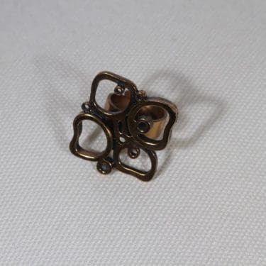 Turun hopea sormus, Luu, suunnittelija Pentti Sarpaneva, Luu