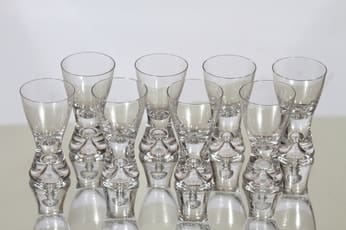 Iittala Tapio snapsilasit, 4 cl, 8 kpl, suunnittelija Tapio Wirkkala, 4 cl