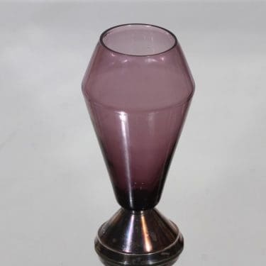 Kumela maljakko, lila, suunnittelija , alpakkajalka