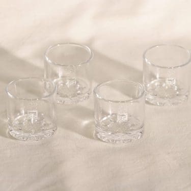 Riihimäen lasi Lumitähti snapsilasit, kirkas, 4 kpl, suunnittelija Nanny Still,