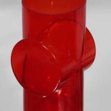 Riihimäen lasi Pablo maljakko, punainen, suunnittelija Erkkitapio Siiroinen,