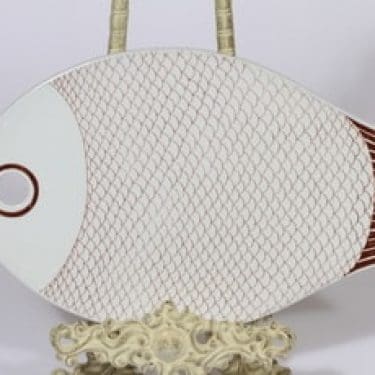 Arabia Kala talouslevy, ruskea, suunnittelija , serikuva