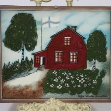 Arabia koristelaatta, Punainen tupa ja perunamaa, suunnittelija Heljä Liukko-Sundström, Punainen tupa ja perunamaa, suuri, serikuva, signeerattu