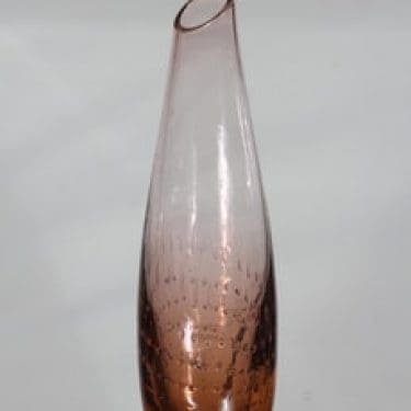 Riihimäen lasi maljakko, vaaleanpunainen, suunnittelija Eero Sallinen,