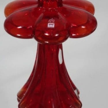 Riihimäen lasi Päivänkukka maljakko, rubiininpunainen, suunnittelija Helena Tynell,