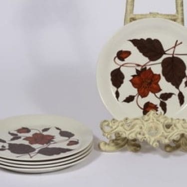 Arabia Cafe leivoslautaset, ruskea, 5 kpl, suunnittelija Gunvor Olin-Grönqvist, serikuva, kukka-aihe