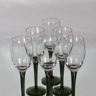 Nuutajärvi Traviata valkoviinilasit, kirkas-oliivinvihreä, 6 kpl, suunnittelija Saara Hopea,