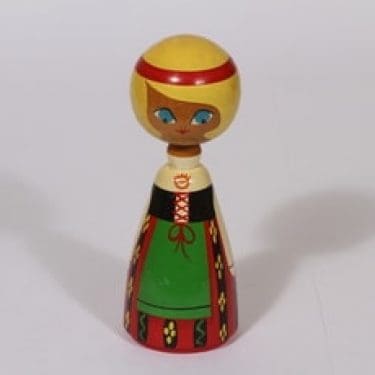 Kupittaan savi puunukke, käsinmaalattu, suunnittelija Orvokki Laine, käsinmaalattu, kansallispukuaihe