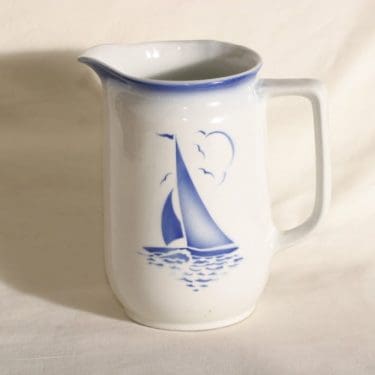 Arabia Purjevene kaadin, 1.5 l, suunnittelija Robert Nysted, 1.5 l, puhalluskoriste