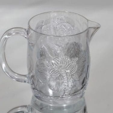 Nuutajärvi Pioni kaadin, 1 l, suunnittelija Oiva Toikka, 1 l