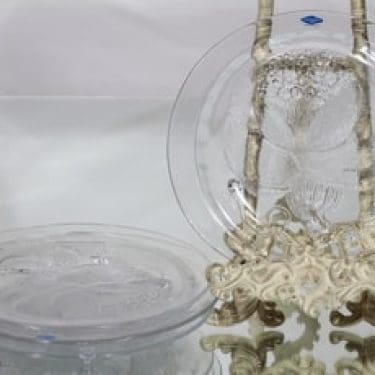 Nuutajärvi Pioni lautaset, kirkas, 4 kpl, suunnittelija Oiva Toikka,