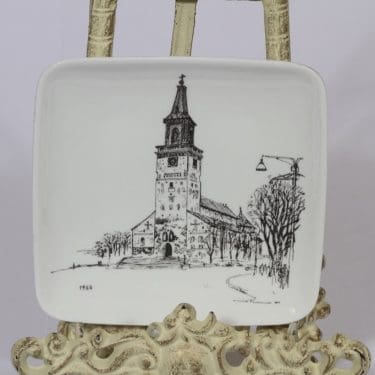 Arabia Partiolautanen koristelaatta, Turun tuomiokirkko, suunnittelija Henrik Tikkanen, Turun tuomiokirkko, pieni, serikuva