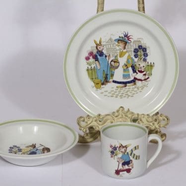 Arabia Hupi lasten muki ja lautaset, syvä|matala, 2 kpl, suunnittelija , syvä|matala, serikuva