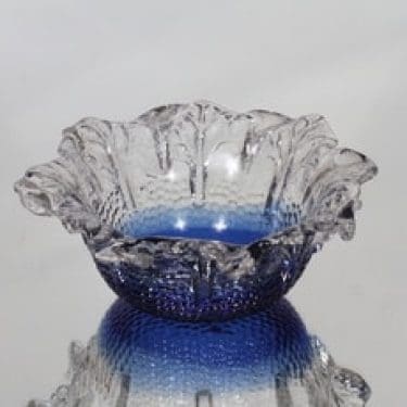 Humppila kulho, Kasvimaalla, suunnittelija Pertti Santalahti, Kasvimaalla, pieni