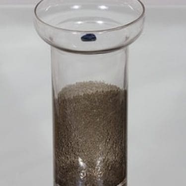 Nuutajärvi Kanerva maljakko, kirkas-ruskea, suunnittelija Björn Weckström,