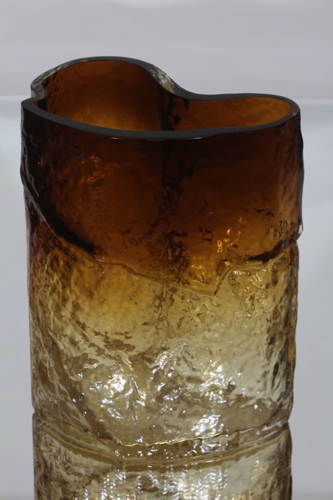 Kumela Kallio maljakko, signeerattu, suunnittelija Kaj Blomqvist, signeerattu, suuri, massiivinen