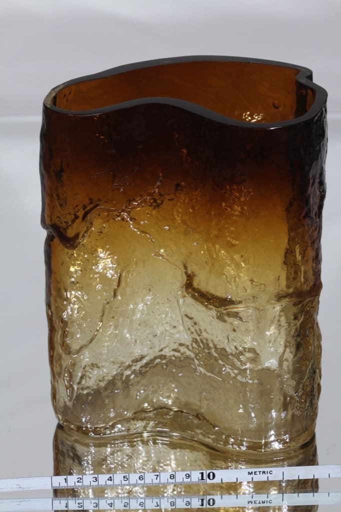 Kumela Kallio maljakko, signeerattu, suunnittelija Kaj Blomqvist, signeerattu, suuri, massiivinen kuva 2