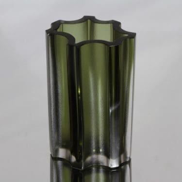 Iittala 3502 maljakko, signeerattu, suunnittelija Tapio Wirkkala, signeerattu