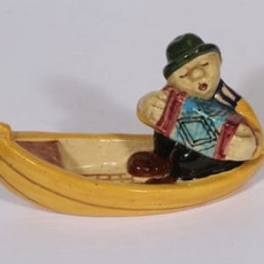 Kupittaan savi figuuri, käsinmaalattu, suunnittelija , käsinmaalattu, signeerattu, naivismi