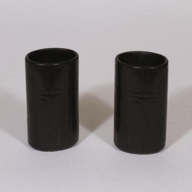 Arabia 400 maljakot, ruskea, 2 kpl, suunnittelija Göran Bäck, pieni, funktionalismi, ruskea lasite