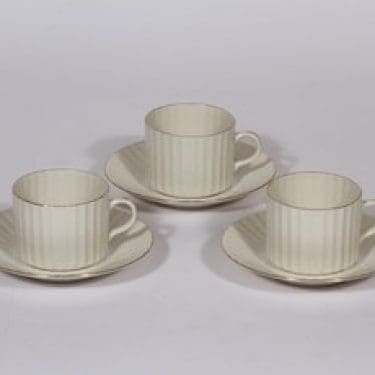 Arabia Kultakorva kahvikupit, 3 kpl, suunnittelija , kultakoriste, Kultapiisku