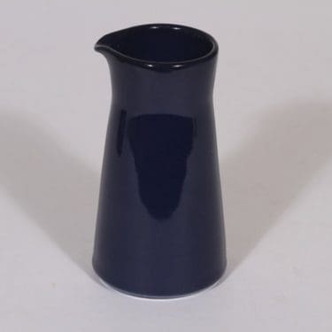 Arabia Kilta kermapullo, sininen lasite, suunnittelija Kaj Franck,