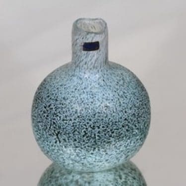 Nuutajärvi Tunturissa koristepullo, Rospuutto, suunnittelija Oiva Toikka, Rospuutto, signeerattu