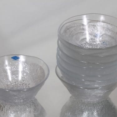 Nuutajärvi Pioni jälkiruokakulhot, kirkas, 8 kpl, suunnittelija Oiva Toikka,